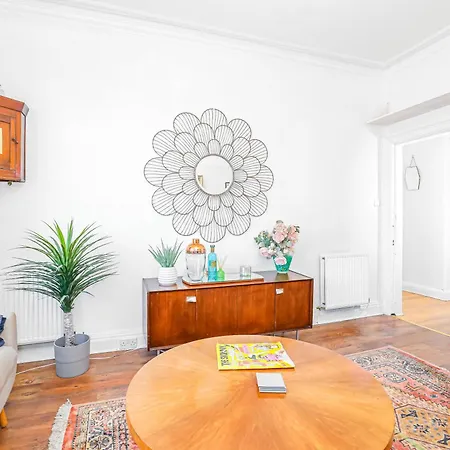 3Bed Traditional Edinburgh Apt Exterior photo